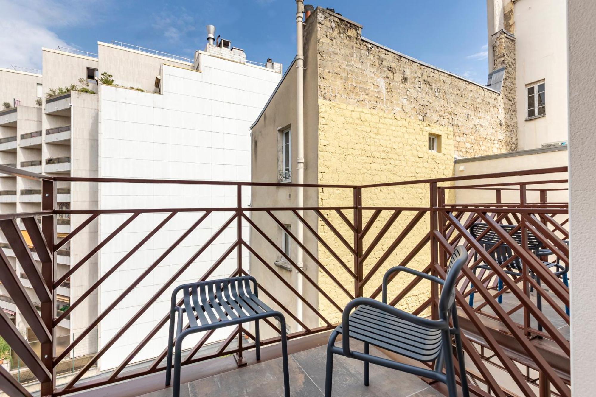 Suite Fl By Sweett Paris Rum bild
