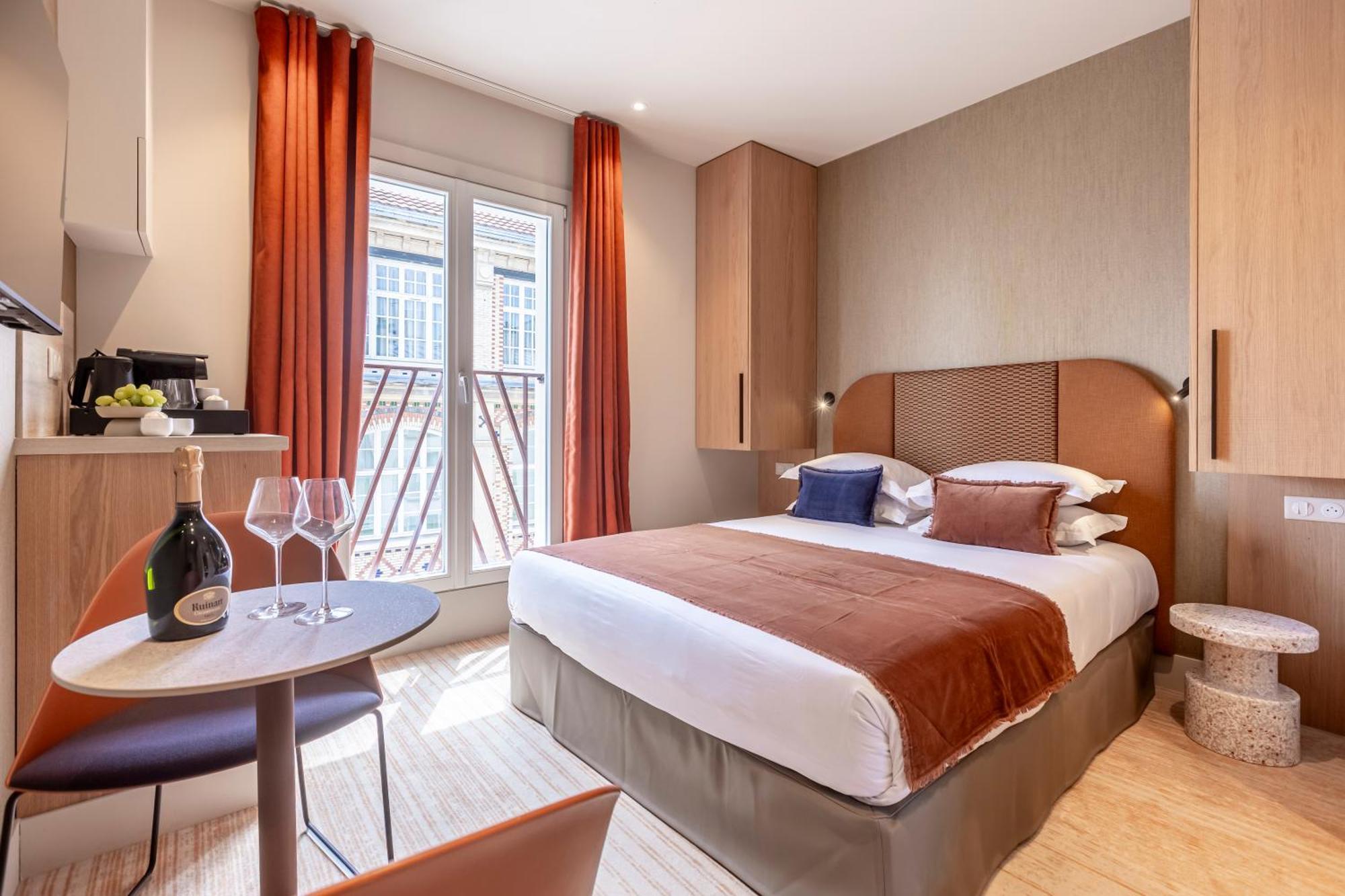 Suite Fl By Sweett Paris Exteriör bild