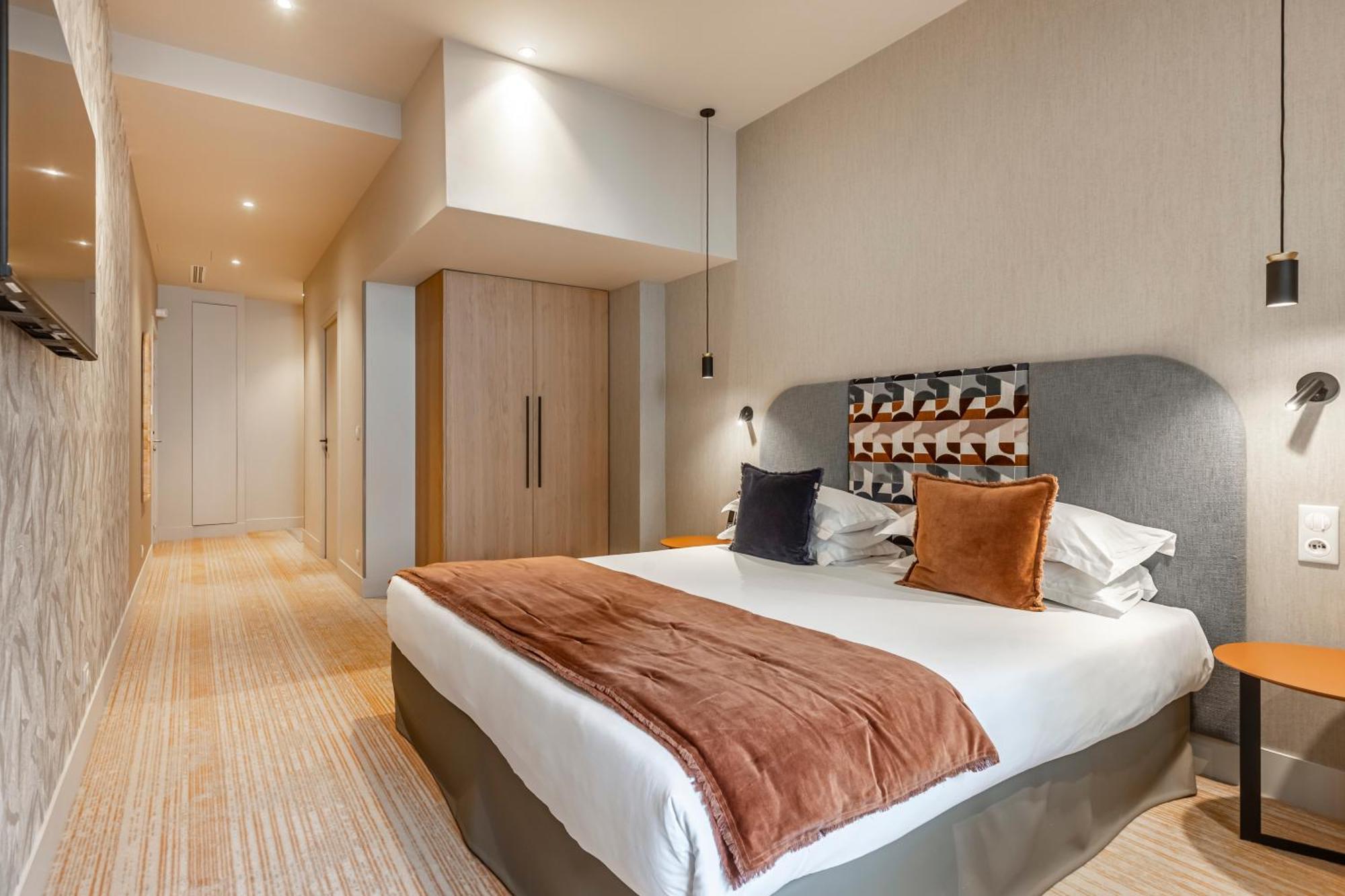 Suite Fl By Sweett Paris Rum bild